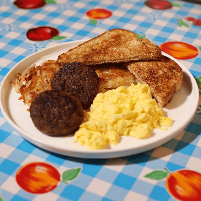 Basic (Boring) Breakfast.